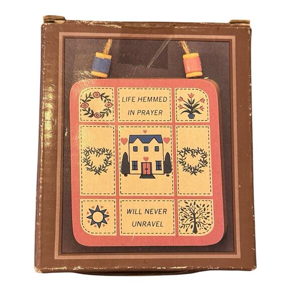 1992 House of Lloyd - Prayer Plaque - “Life Hemmed In Prayer Will Never Unravel” - Picture 1 of 5